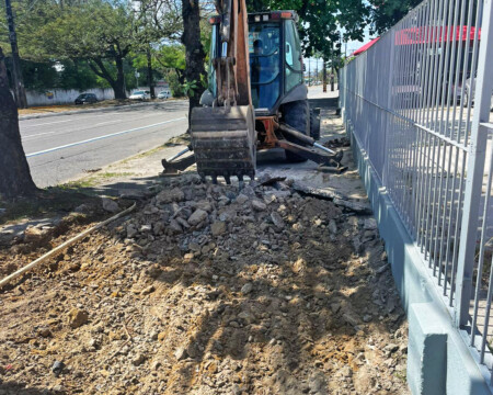 Reforma de Calçada Loja Unidas